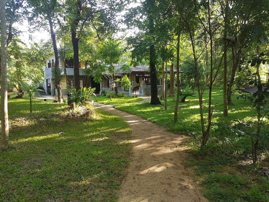 Hiddenside Of Waya Ulpatha Villa Sigiriya Exterior photo