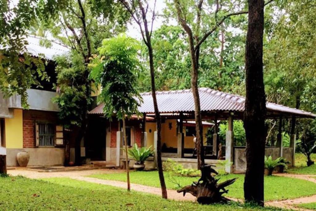 Hiddenside Of Waya Ulpatha Villa Sigiriya Exterior photo